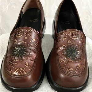 Dansko Brown Mandolin Loafer with Gold Design 40